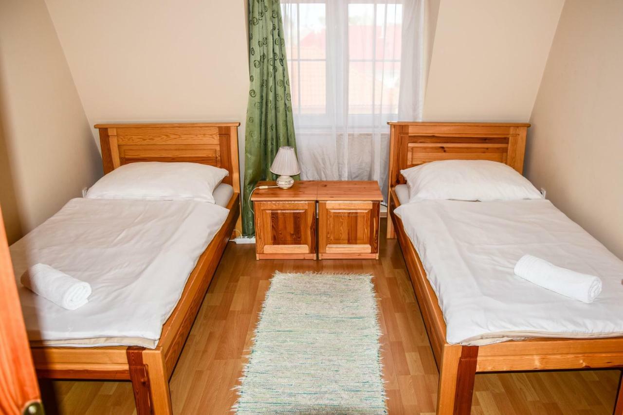 نايغكانيشا Ambrozia Guesthouse المظهر الخارجي الصورة
